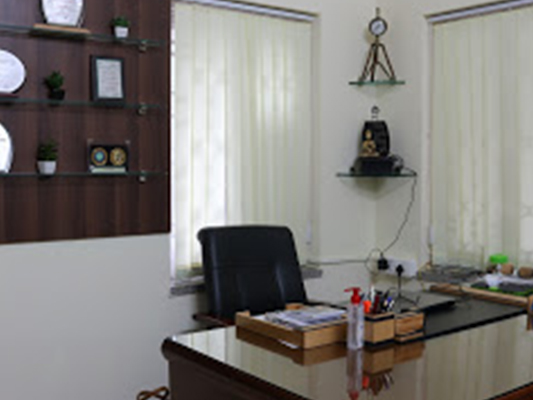 office at avant dental clinic kolkata